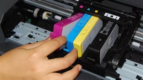 Changer cartouches d'encre imprimante HP. 